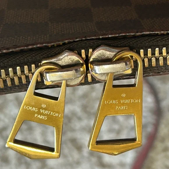 Louis Vuitton South Bank Besace - Picture 12 of 16